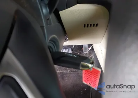 2013 Ford Fusion Se z USA, uszkodzony, nr VIN 3FA6P0HR0DR135029